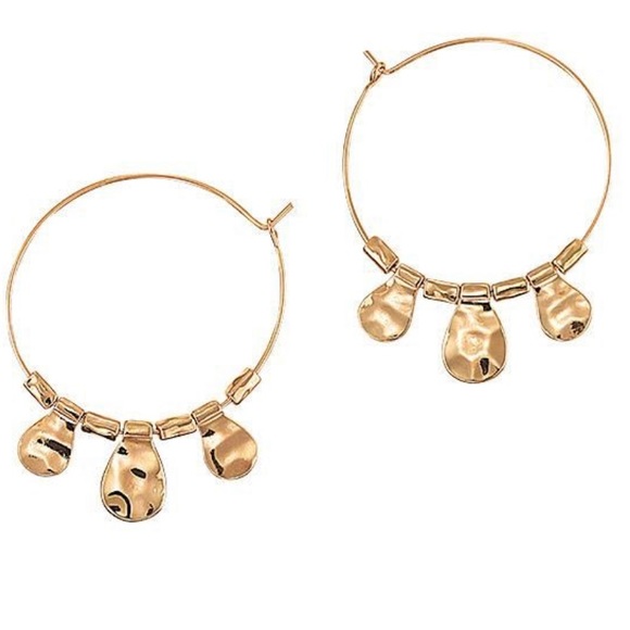 Avon Jewelry - D O N A T E D Modern Metal Hoop Earrings NWT